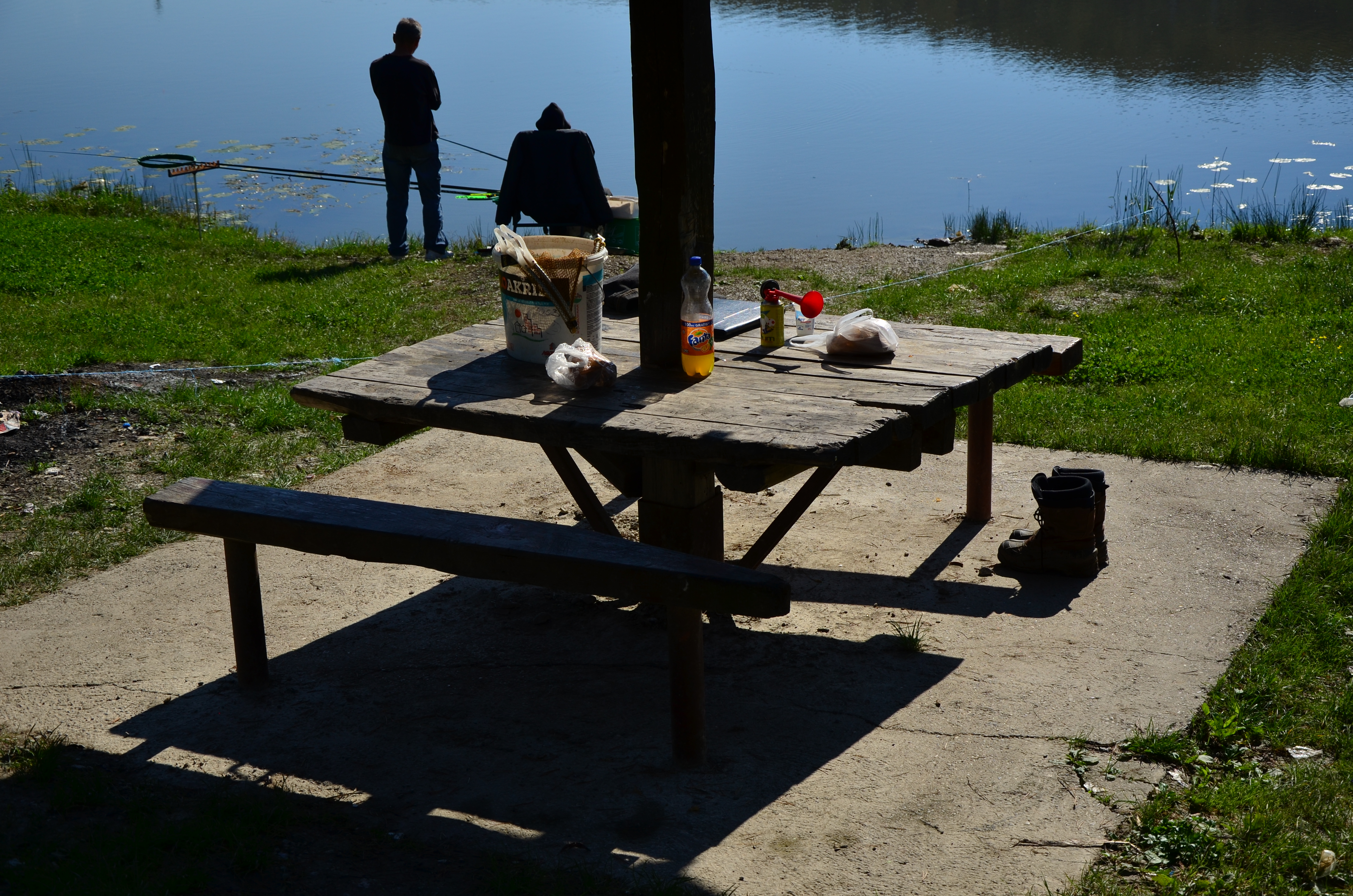 Nadmetanje ribara, Petničko jezero